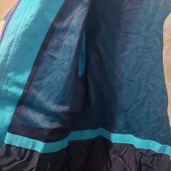 L.l - Picture 5 of 10